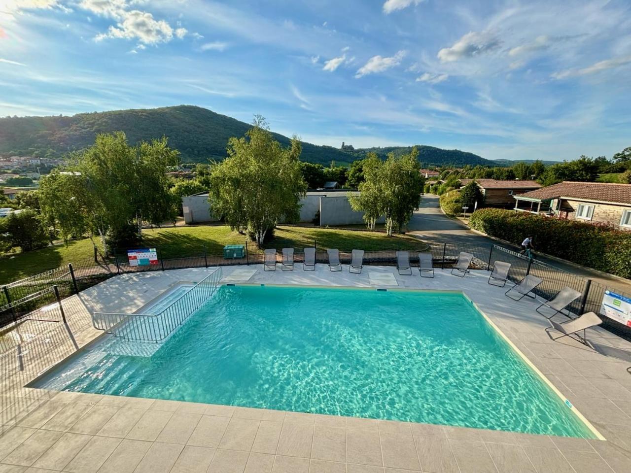 Camping Onlycamp Pierre & Sources Volvic Exterior foto